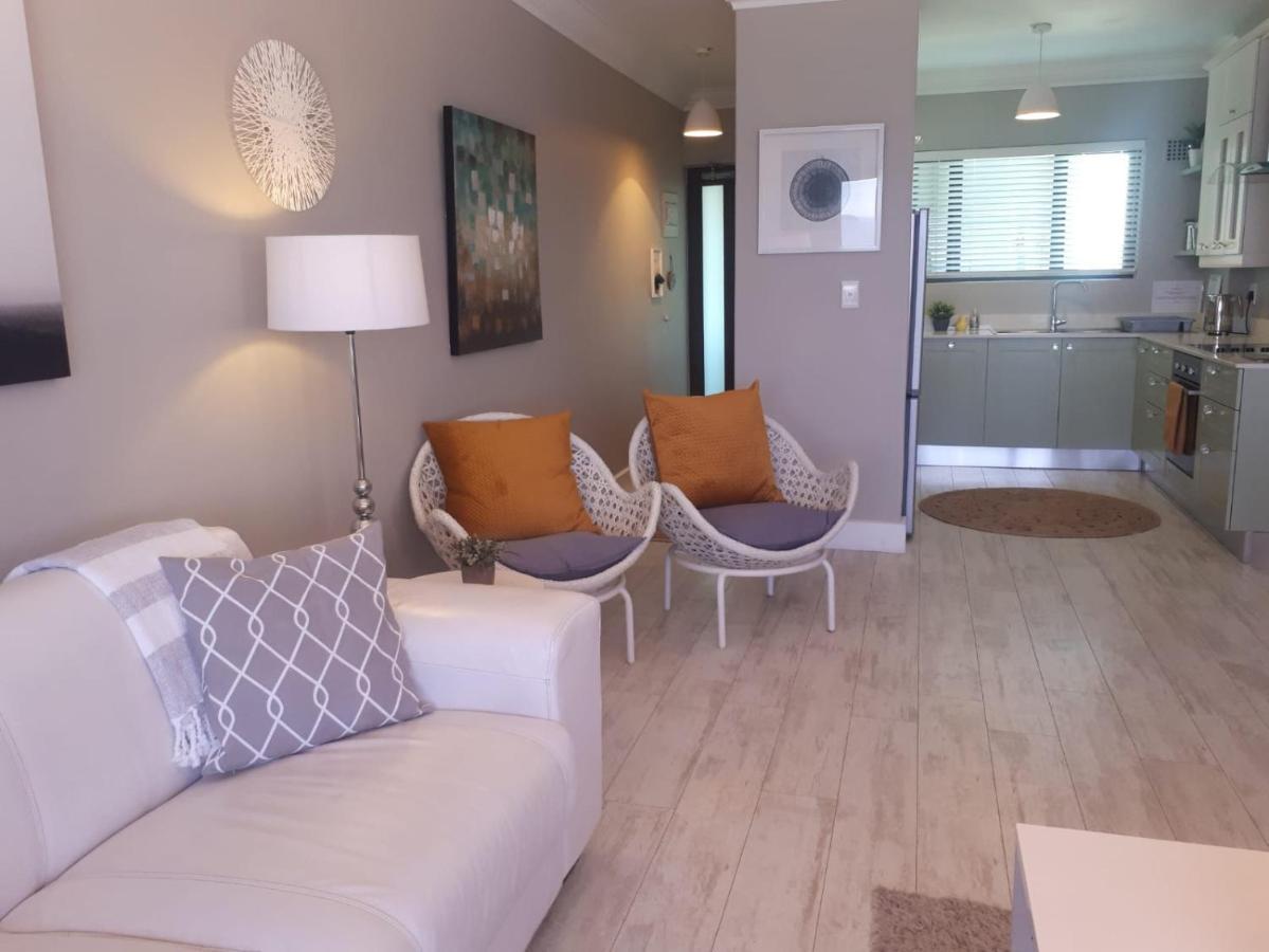Blouberg Beachfront Apartment 布鲁堡史特兰 外观 照片